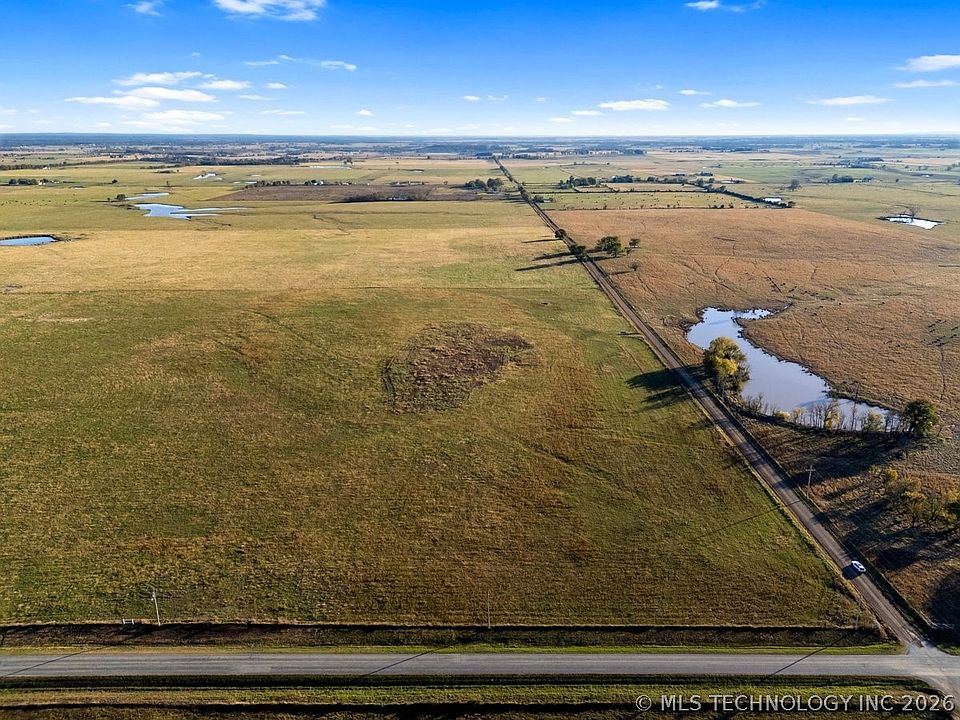 1st image of 4 E 330th Rd