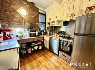 346 E 13th St SPACE 25, New York, NY 10003