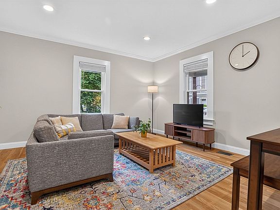 5th image of 67 Florence St #1