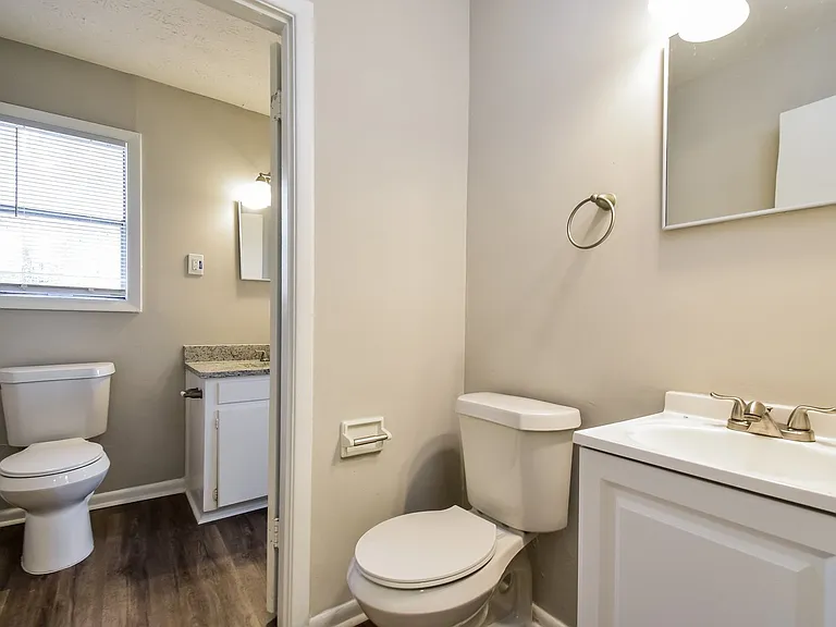 1045688_029_bathroom_13538230.jpg