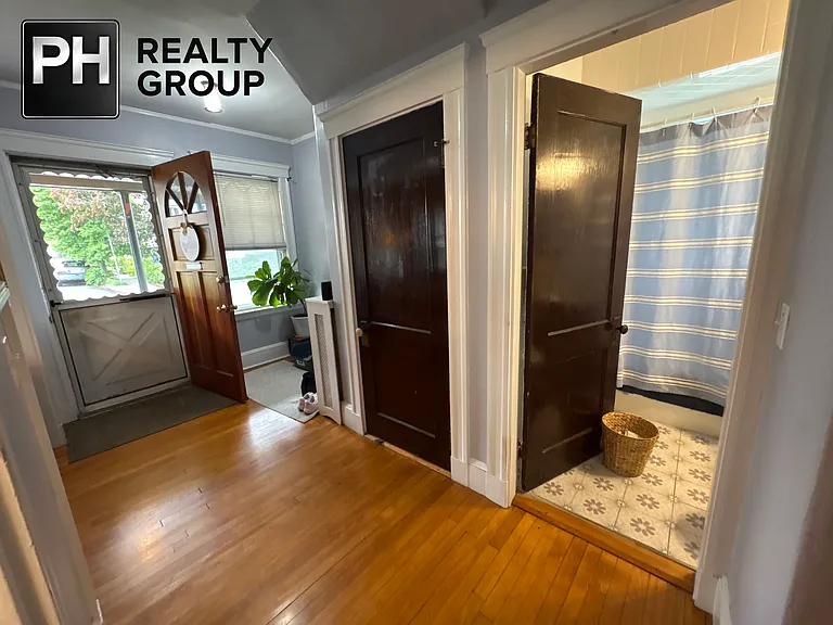 37 Irma Ave — Photo 10