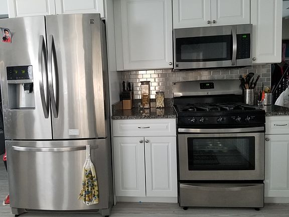 4th image of 20920 Anita St
