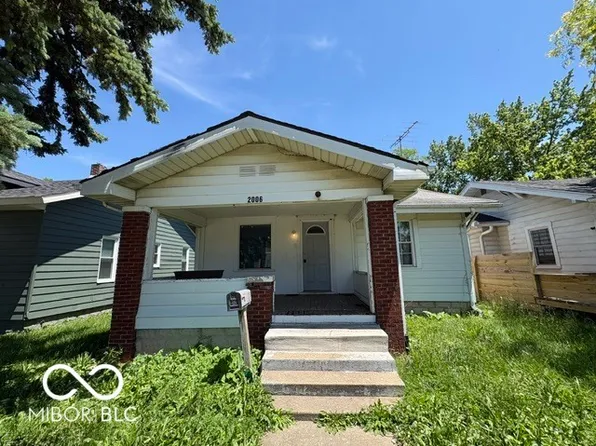 2006 S Walnut St, Muncie, IN 47302