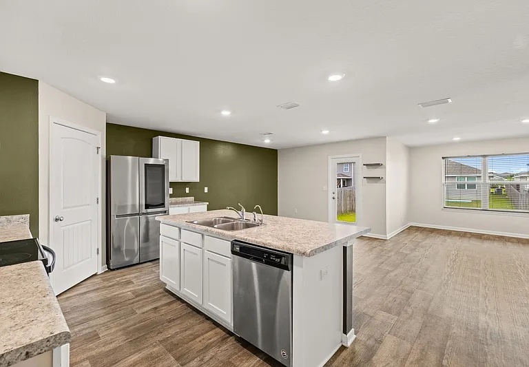 7292 Ellie B Dr — Photo 15
