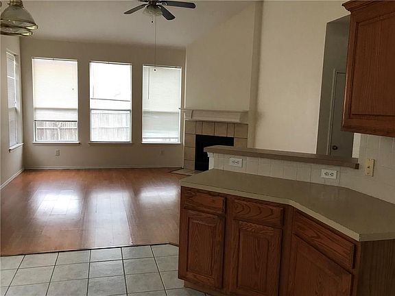 5th image of 1001 Inland Ln