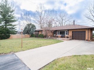4803 N Fairview Pl, Peoria, IL 61614