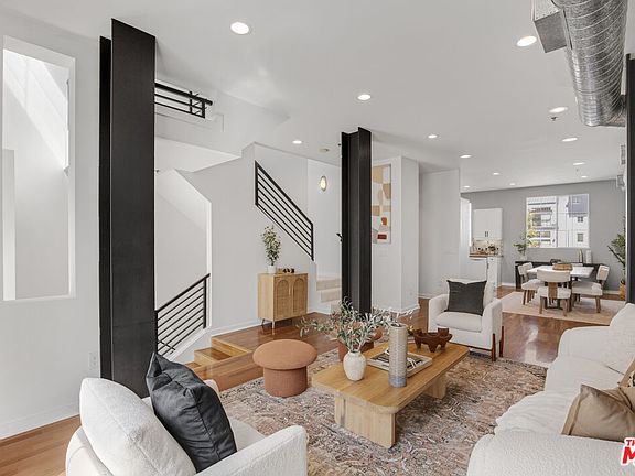 3rd image of 5300 Playa Vista Dr APT 6
