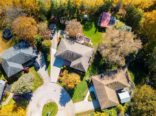 24 Harlew Cres, Wilmot, ON N3A 2H6