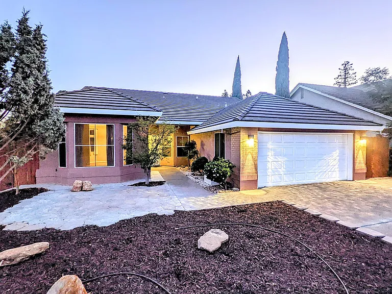8128 Bramfield Way — Photo 3