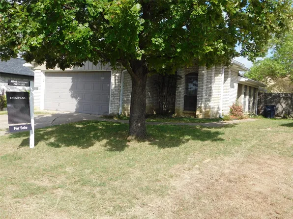 10630 Lone Pine Ln, Fort Worth, TX 76108