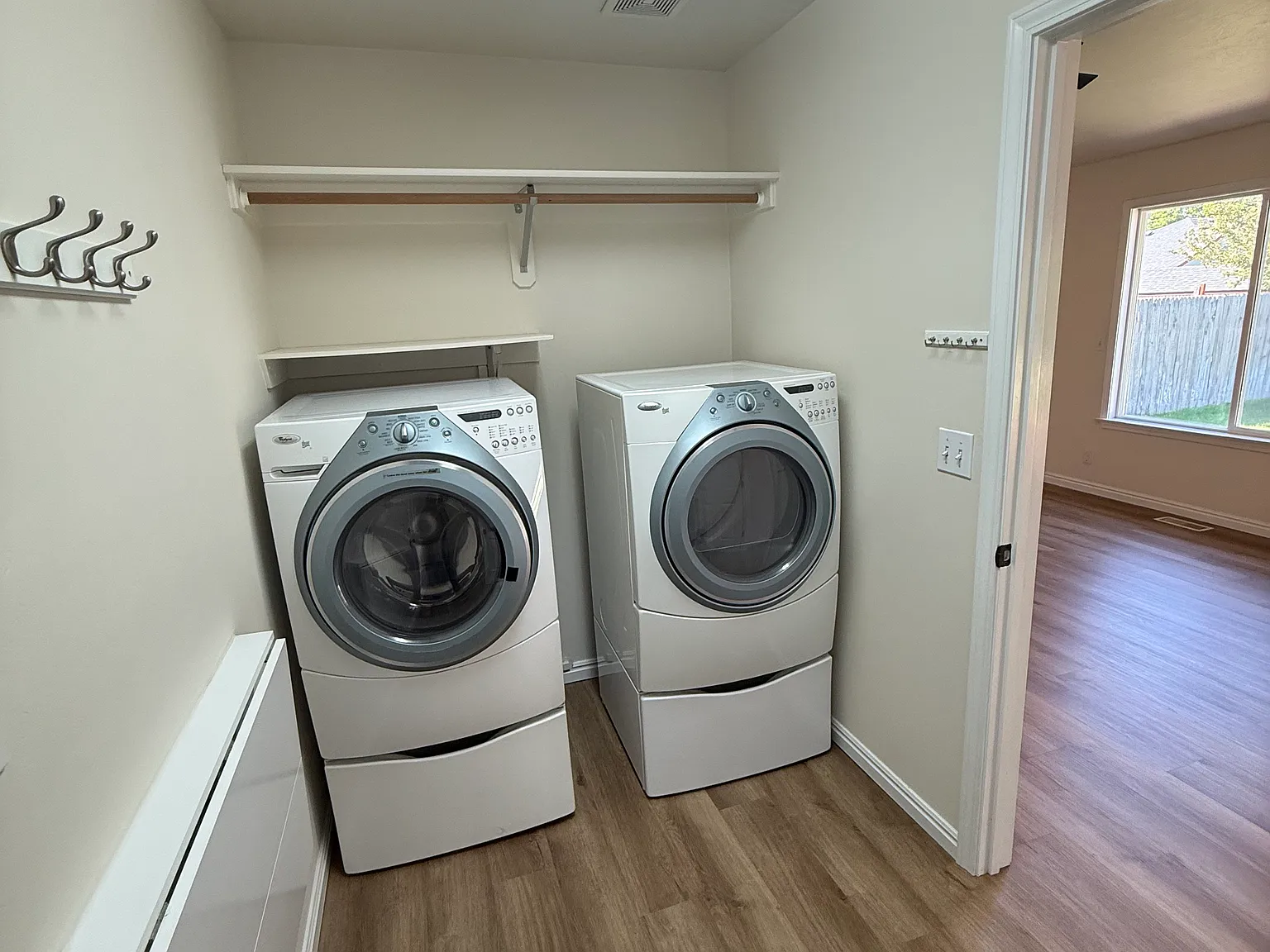 3 bed, 1488 sqft, $2,475 — Photo 4
