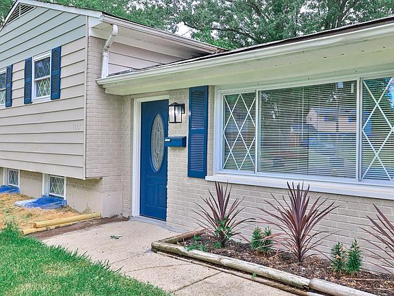 3rd image of 9667 Gertrude Ln