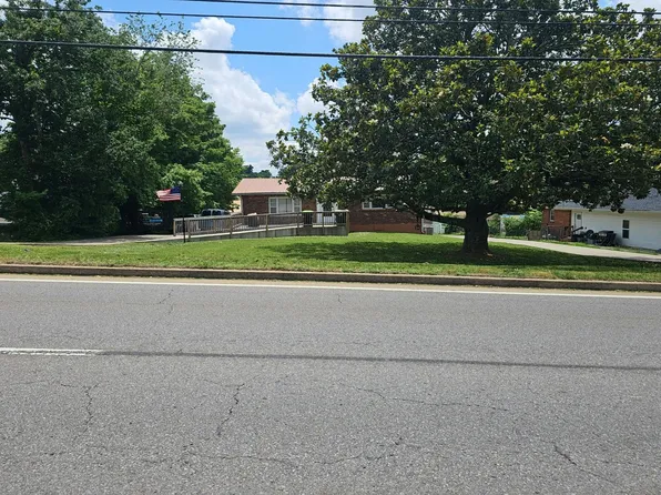 608 Dover Rd, Clarksville, TN 37042
