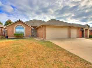 11166 Stoneridge Ln, Midwest City, OK 73130