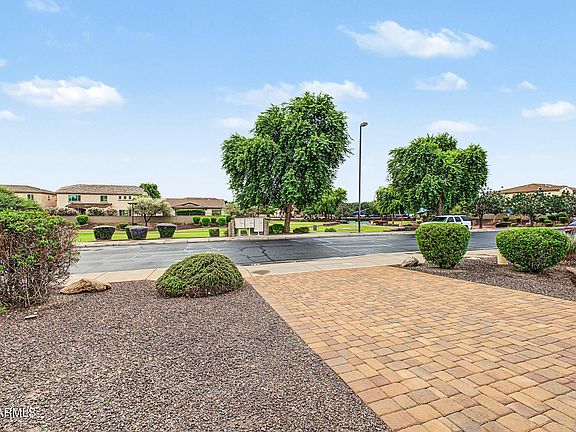 4th image of 2950 E DERRINGER Way