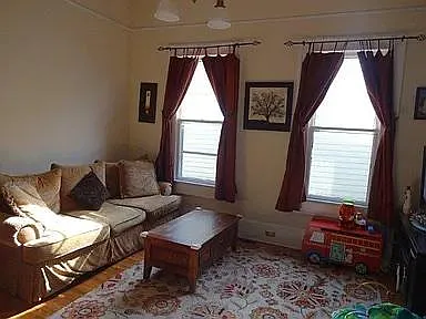 476 Oakland Ave SE — Photo 9
