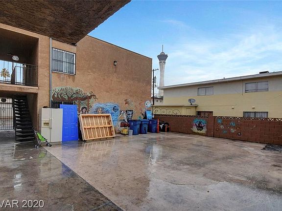 3rd image of 2575 Lynnwood St APT 2