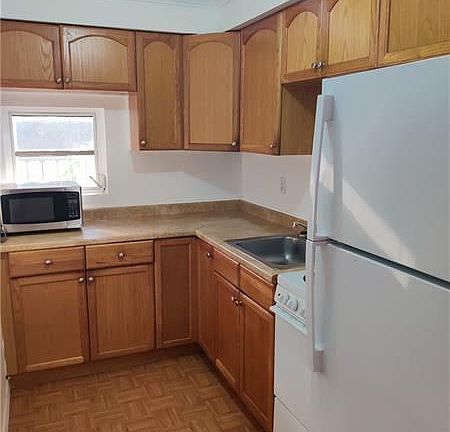 5th image of 909 Tequesta St #909