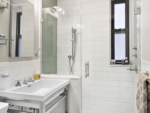 5th image of 129 W 89th St APT 5