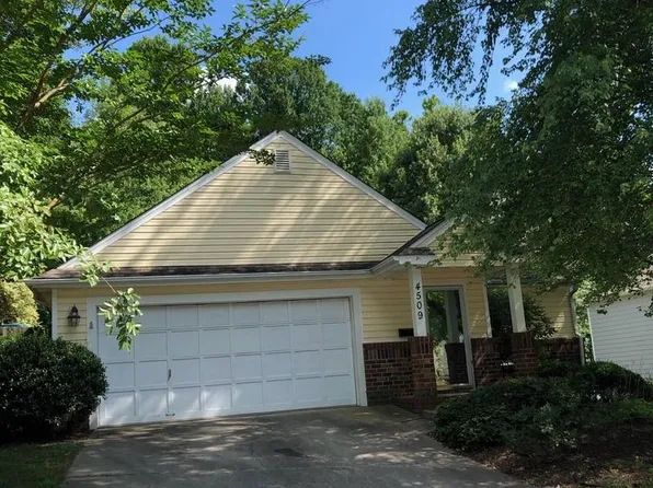 4509 Briargrove Ct, Greensboro, NC 27410