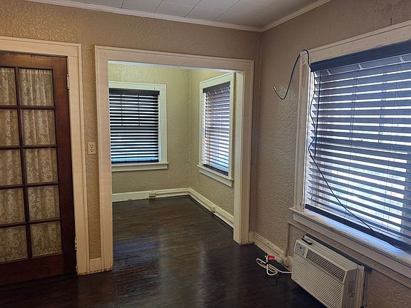 3rd image of 312 N Noyes Blvd #559013115