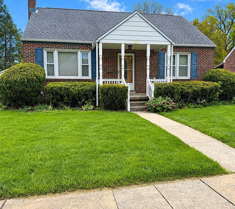 1st image of 27 Woodland Rd