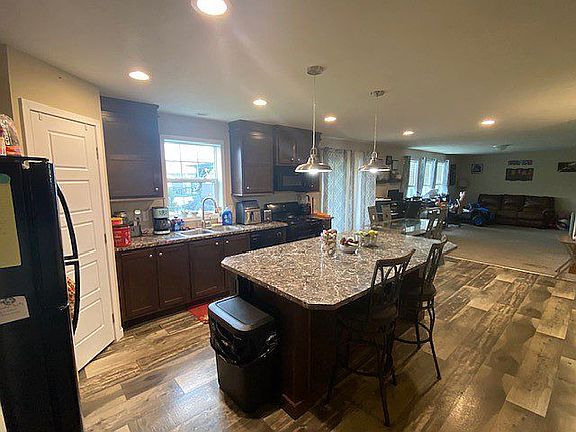 5th image of 5401 76th St SE