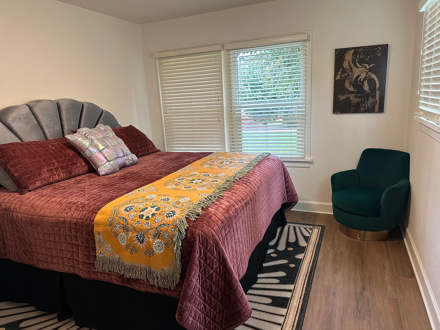 3 bed, 2000 sqft, $3,475 — Photo 3