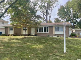 25 Royal Rd, Springfield, IL 62702