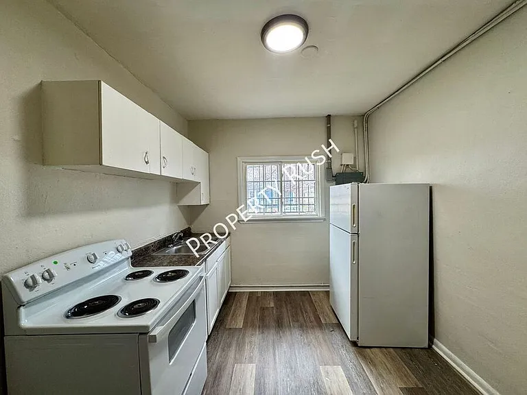 3605 Dorris St — Photo 6