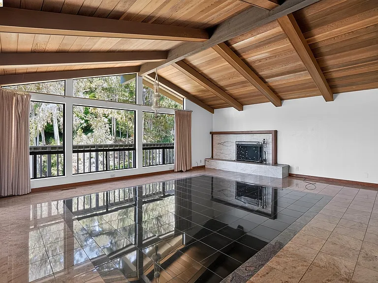 525 Hampton Rd — Photo 3
