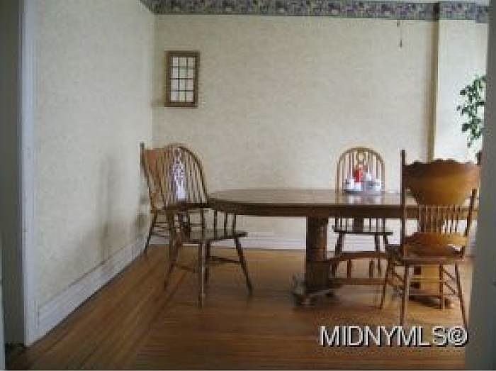2nd image of 408 W Bloomfield St