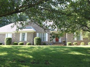 280 Woodsbend Rd, Elizabethtown, KY 42701