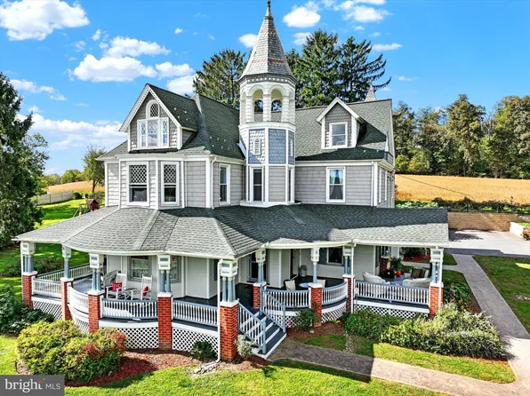 3352 Jefferson Rd, Glenville, PA 17329