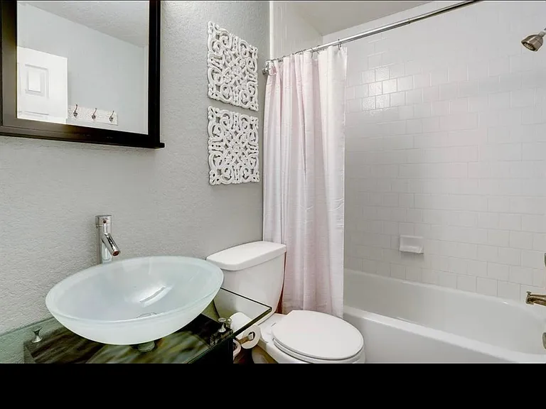 4508 Stonebridge Dr — Photo 5