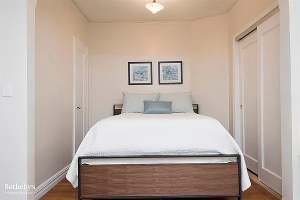 Sold by Sotheby's International Realty | media 9