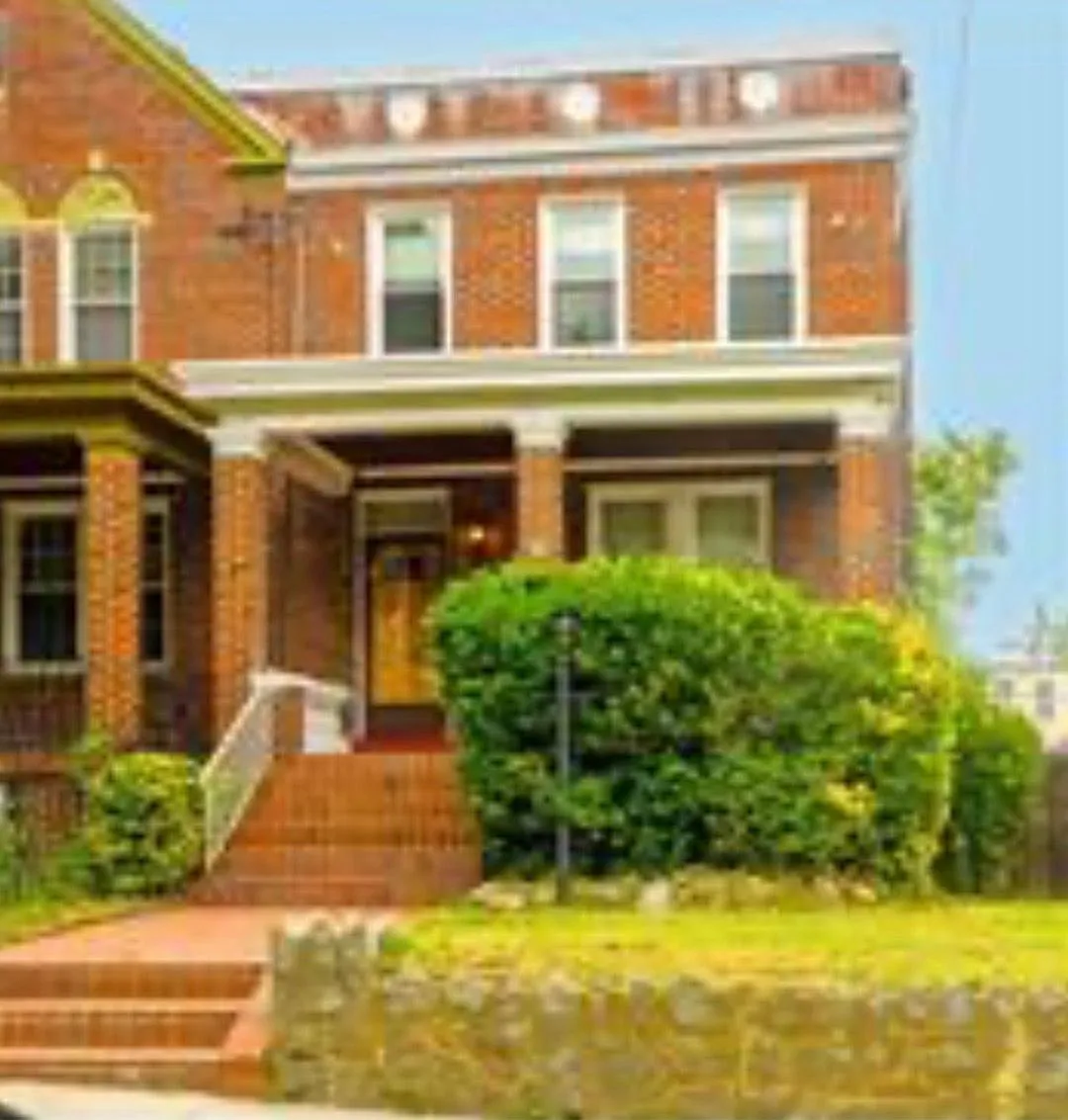 Charming NW DC 4 Bed/4Bath Townhome with Finished Basement & Parking — Photo 1