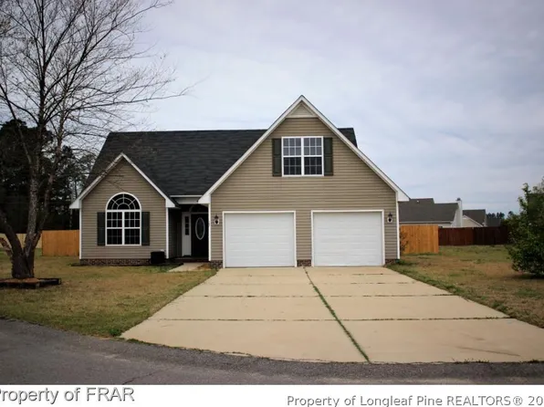 106 Sweet Bay Ct, Raeford, NC 28376
