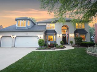 1211 Boswell Ln, Naperville, IL 60564