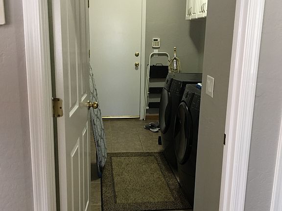 Laundry room/Garage entry