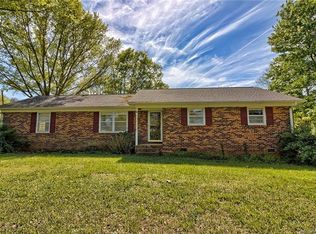 1803 Rhyne Rd, Dallas, NC 28034