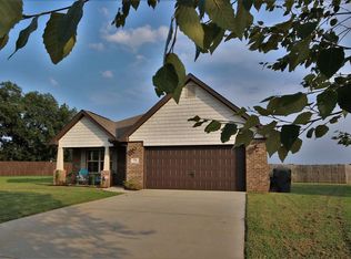 73 Weeping Willow Ln, Decatur, AL 35603