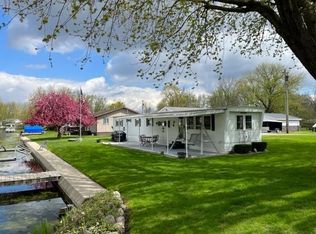 6220 S 530 E, Wolcottville, IN 46795
