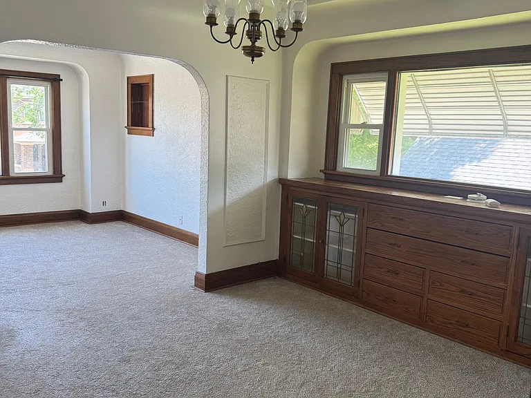 1811 E Menlo Blvd #2 — Photo 2