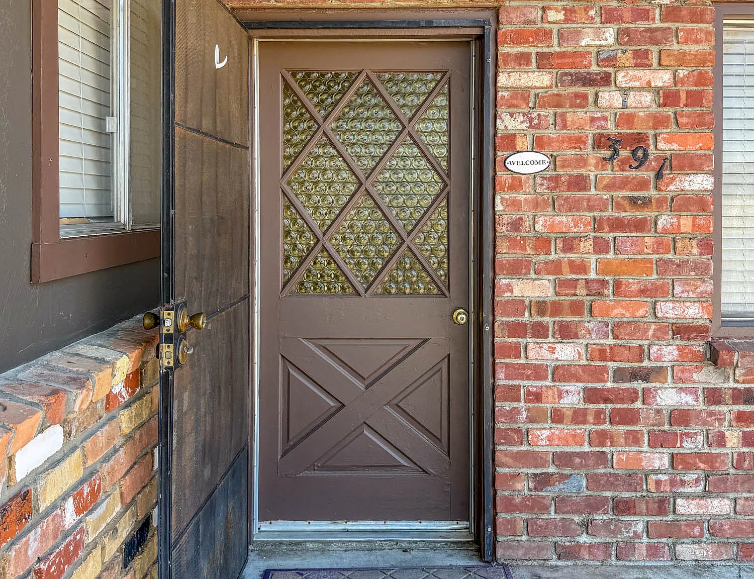 4 bed, 1700 sqft, $3,000 — Photo 2