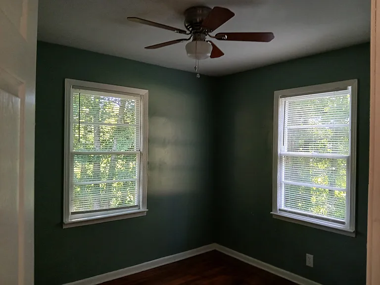 943 Chulio Rd SE — Photo 10