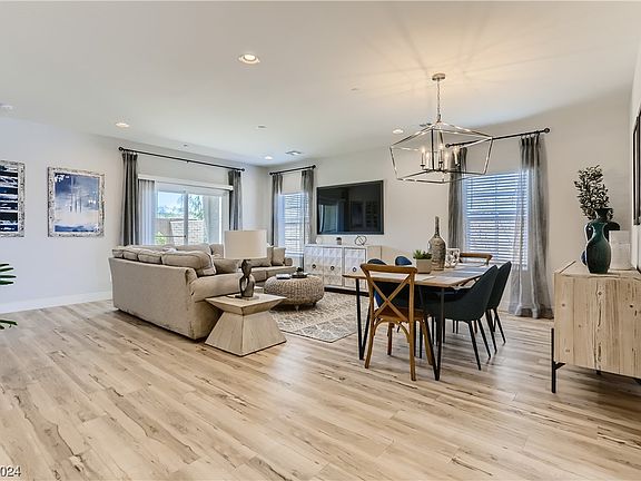 4th image of 581 Bella Serenata Ave