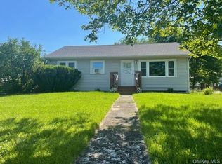 38 5th Ave, Newburgh, NY 12550