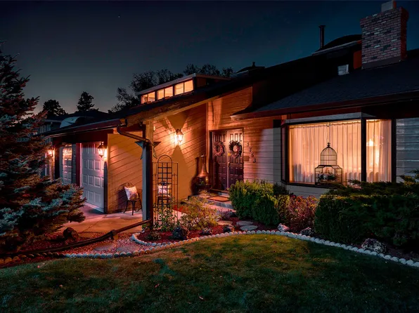 2463 Irvine Ave, Merritt, BC V1K 1H4