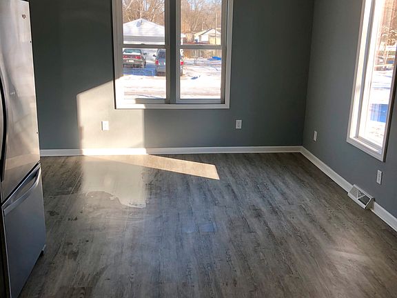 3rd image of 2727 Kinsey Ave